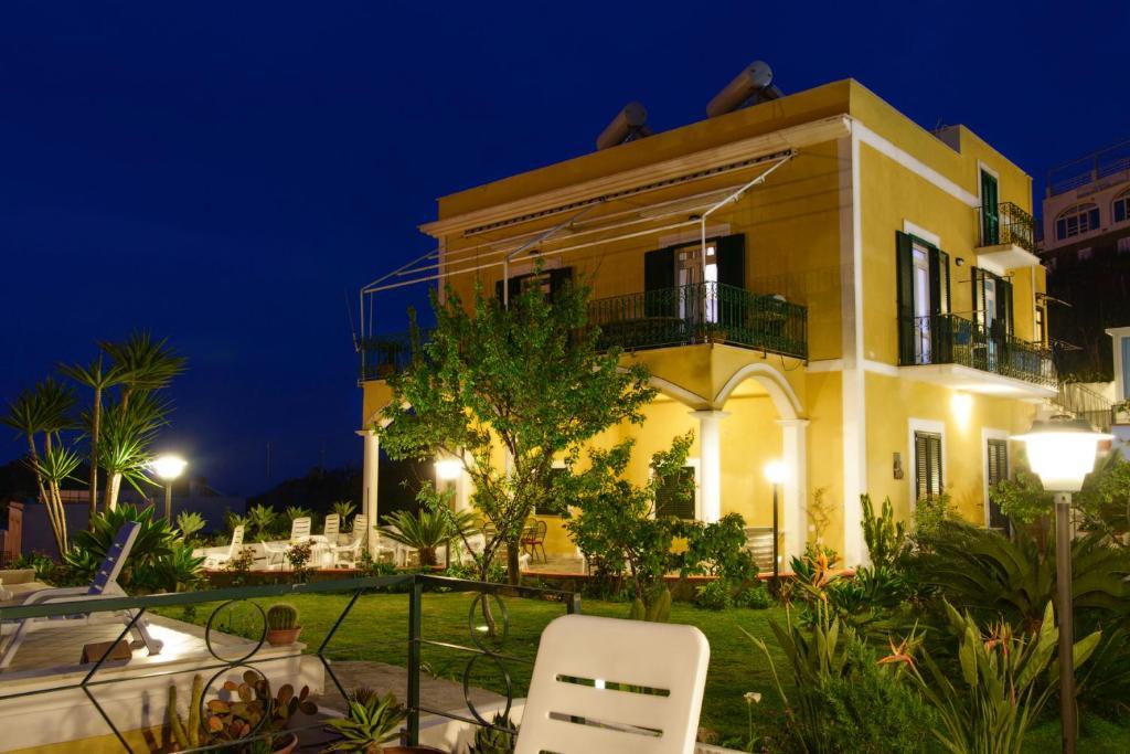 Villa Ersilia Ponza Exteriör bild